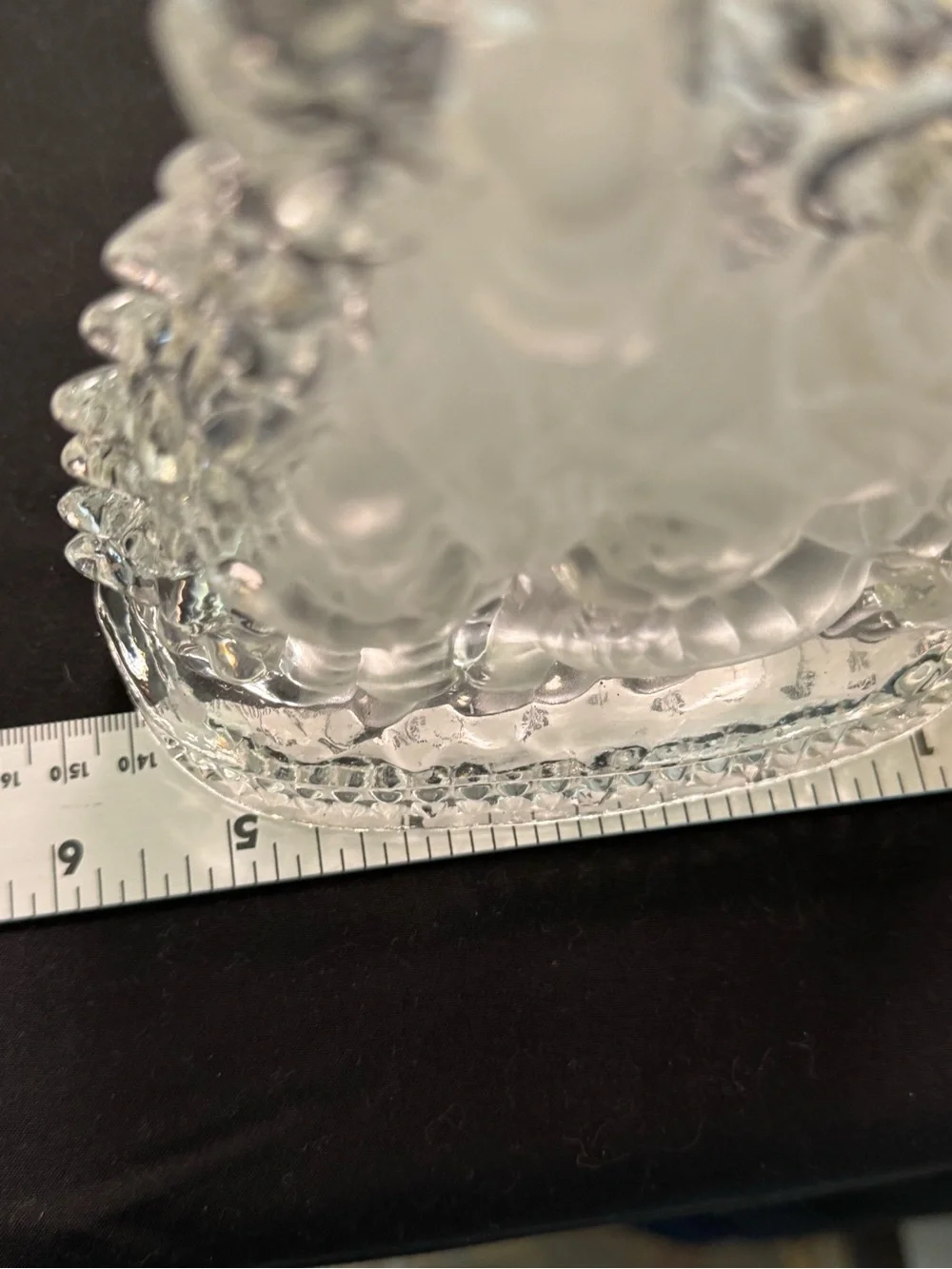 Frosted Clear Glass Holiday Christmas Carolers Figural Candle Holder -